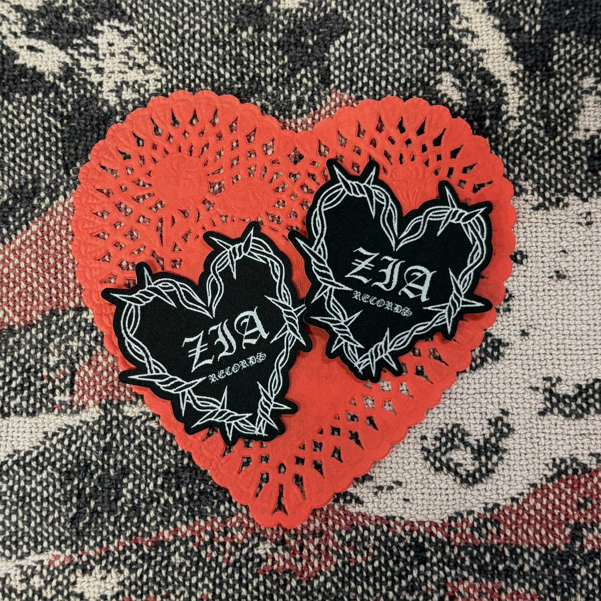 ZiaRecords's tweet image. Love is a many splendored thing. And we LOVE our new Valentine’s Day merch designed by our very own Alison!💕
Kewpie cutie shirt, mug and barbed wire heart patch available now at all Zia locations and online!
Alexa, play ‘Elephant Love Medley’ from the hit film Moulin Rouge.