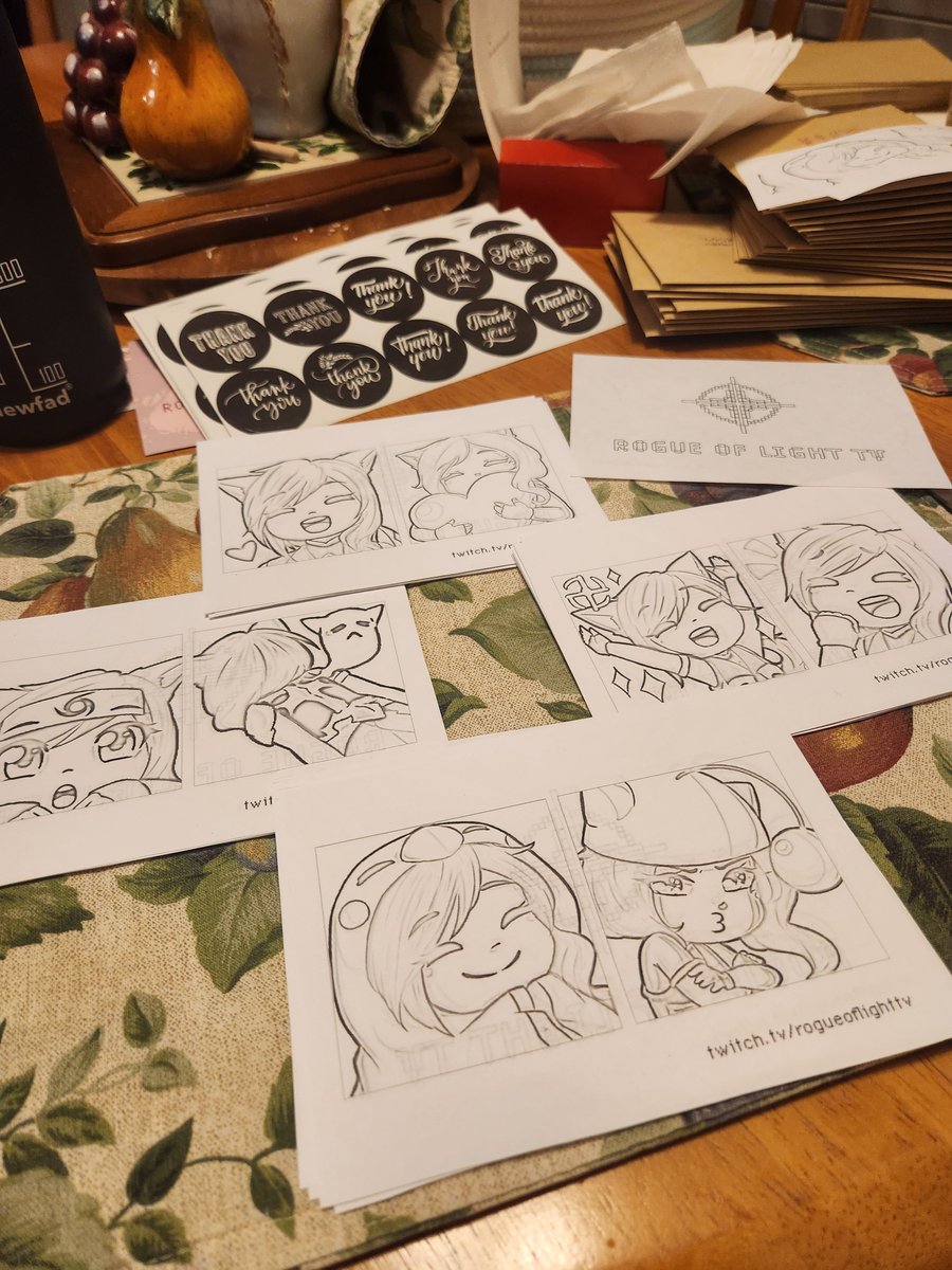 Viewer letters got sent out today! I had so much fun designing these lil coloring sheets to go with them, I hope everyone likes them. 🥹

Btw I am streaming tonight :) I have a surprise I've been working on offstream that I'm really hoping y'all will love 💖