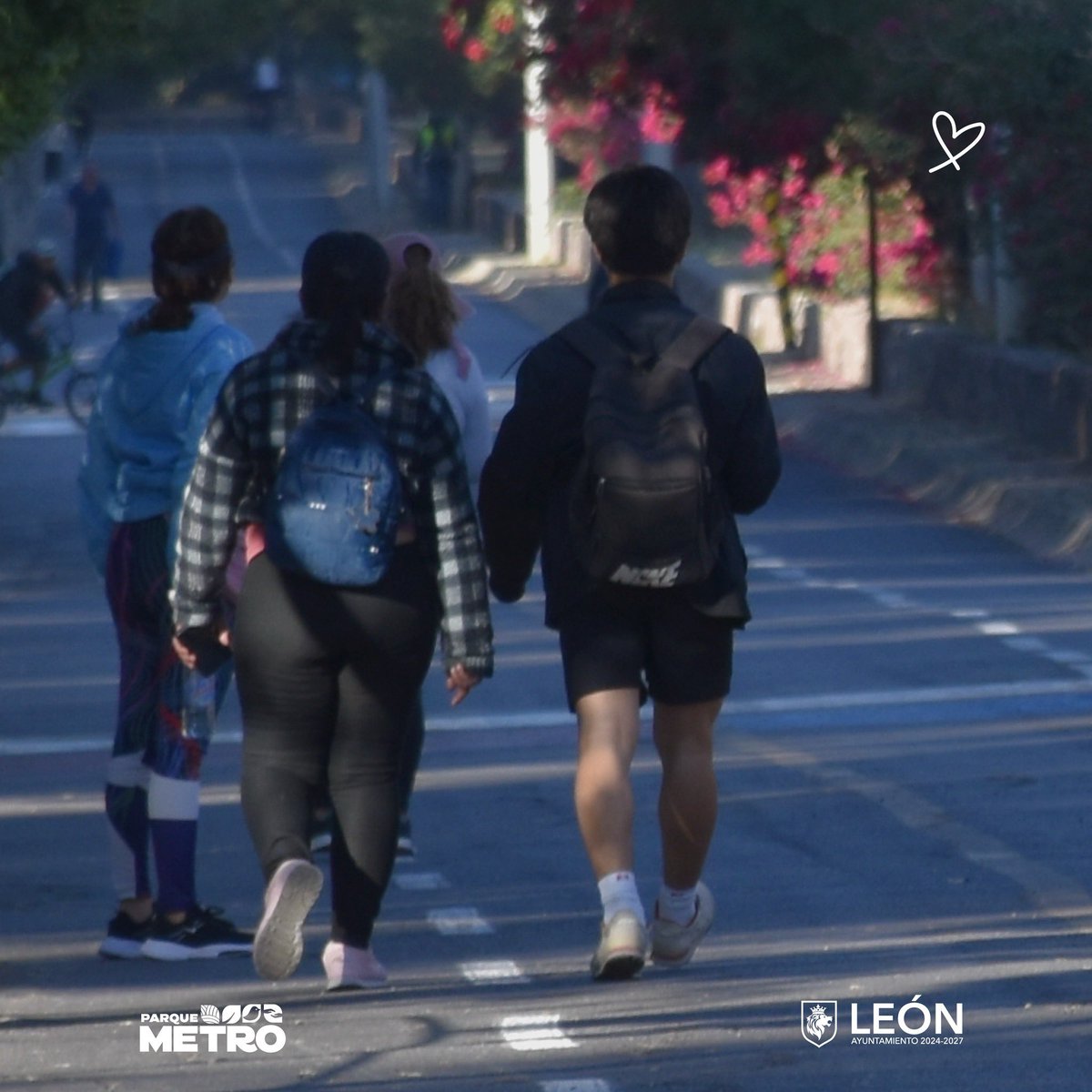 parkmetroleon's tweet photo. ¡Pásale Gratis! 🎉�Viernes, sábado y domingo puedes disfrutar del parque sin costo de entrada. ¡Vive el parque a tu manera! 🌳💚�#PásaleGratis #ViveElMetro #ElParqueEsDeTodos https://t.co/mcFHuSKQOm