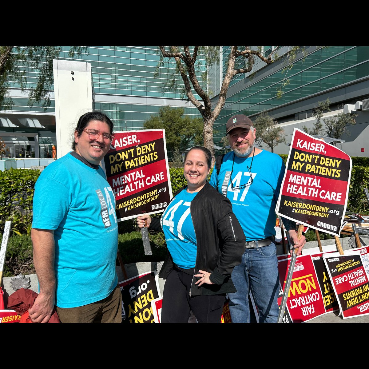 AFMLocal47's tweet photo. Today #AFM47 musicians proudly rallied with with striking Kaiser @NUHW Mental Health Workers who have been on strike for 116 days in their fight for a fair contract. Support ➡️https://t.co/U2UBusBLZV
#KaiserDontDeny #solidarity #unionstrong https://t.co/8G63KKjphR