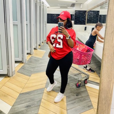 Keabetswe_Queen's tweet photo. #NewProfilePic https://t.co/7tbpe7izPG