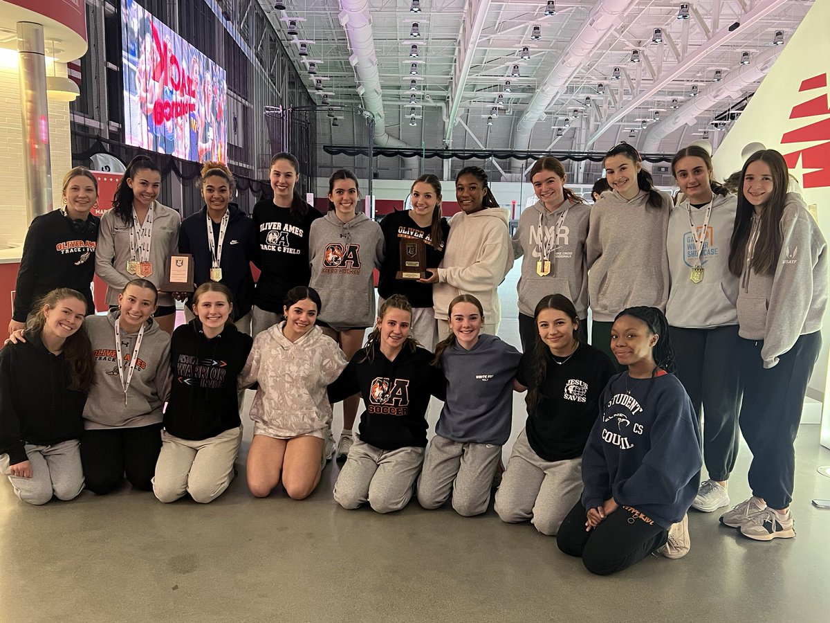 Ryan Lanigan (@r_lanigan) on Twitter photo Hockomock League Indoor Track Championships Girls Team Results:
1. Oliver Ames - 81
2. Franklin - 71.5
3. King Philip - 68
4. Canton - 50
5. Attleboro - 44
Full results and a photo gallery will be posted on <a href="/HockomockSports/">HockomockSports</a>. #hockomock Hockomock League Indoor Track Championships Girls Team Results:
1. Oliver Ames - 81
2. Franklin - 71.5
3. King Philip - 68
4. Canton - 50
5. Attleboro - 44
Full results and a photo gallery will be posted on <a href="/HockomockSports/">HockomockSports</a>. #hockomock