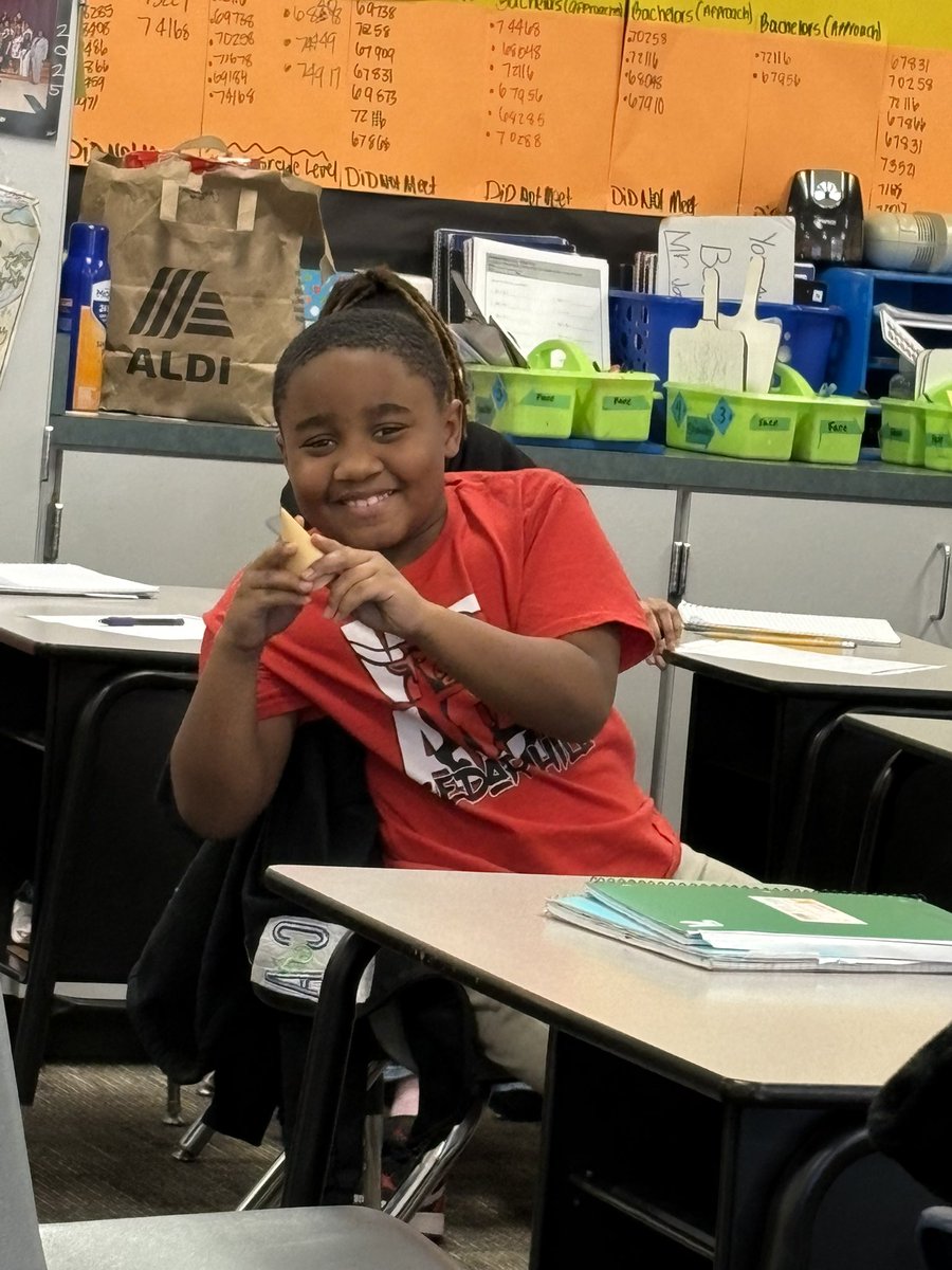 Using manipulatives to enforce my lesson over 3-Dimensional shapes. Scholars seemed to enjoy feeling and pointing out the attributes themselves. #MathOnTheHill