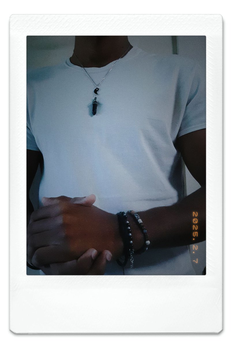 iam_jmarc's tweet image. ✨ "El verdadero estilo está en los detalles." ✨
Pulseras y Colgantes por Éclat Medina
Añade un toque único a tu estilo. 💎
facebook.com/profile.php?id…
#ÉclatMedina #Bisutería #VintageJewelry #Pulseras #Colgantes #EstiloÚnico #Elegancia #Moda #Jewelry