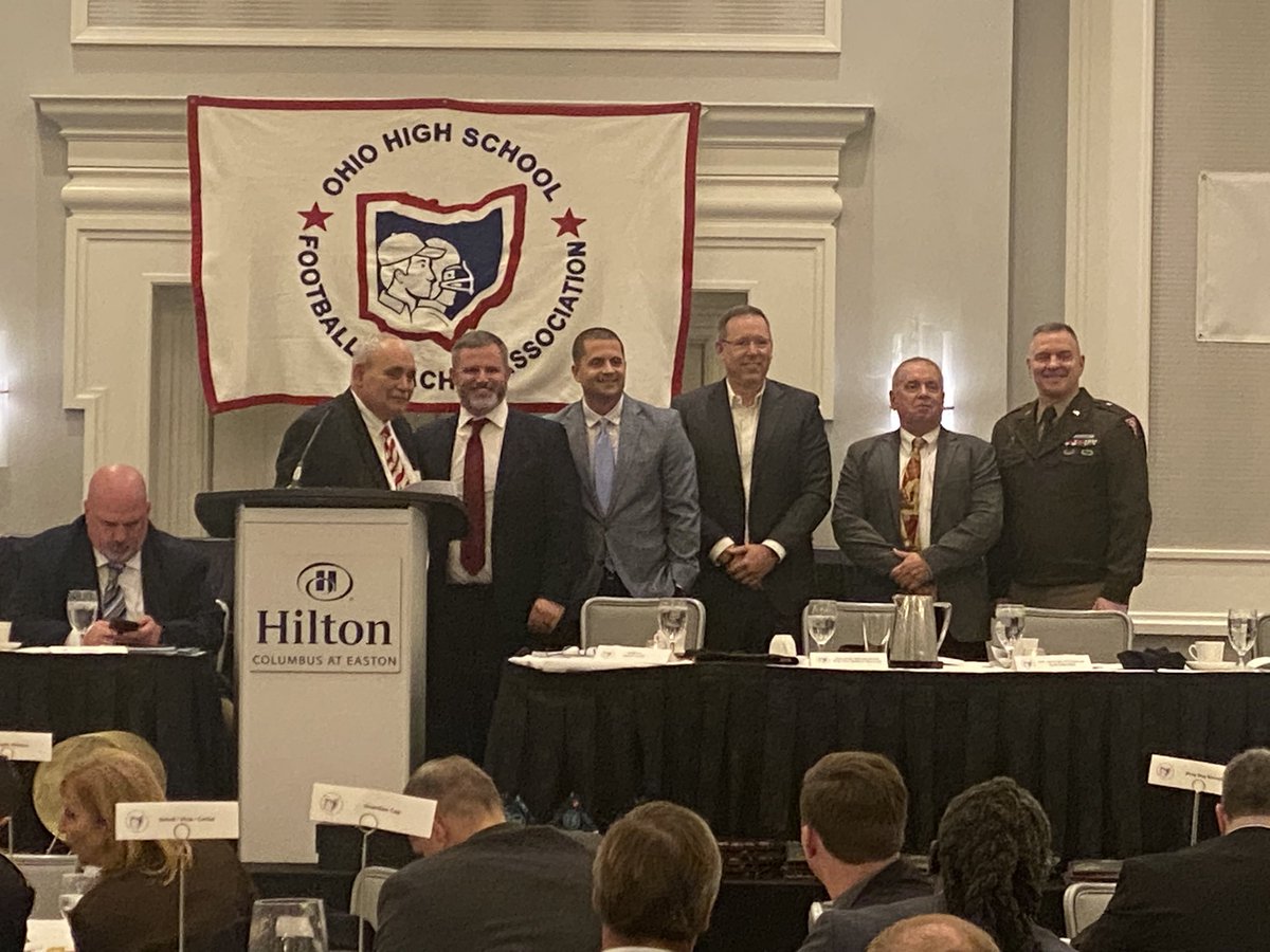 America’s Greatest Football Clinic

Asst. Coach of the Year

Brent Morrison