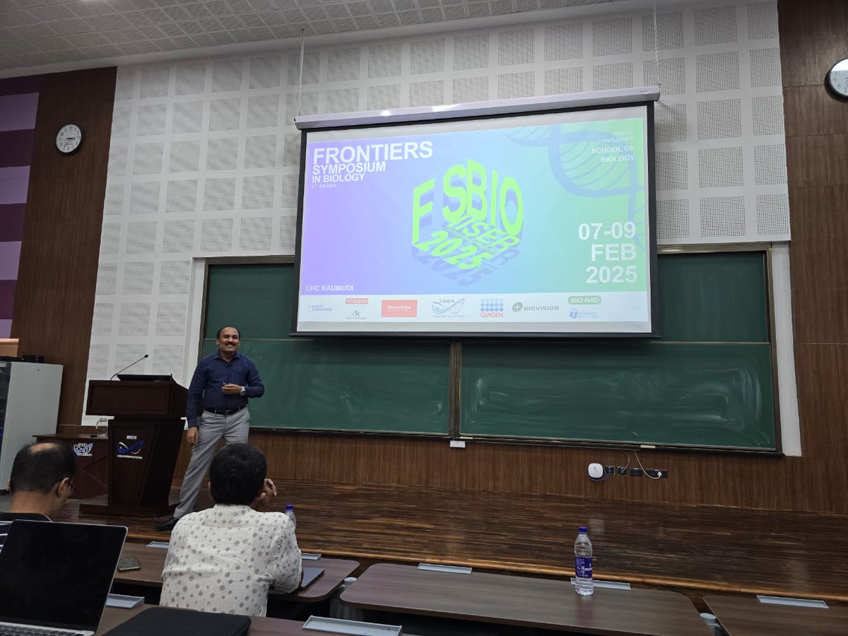 bio_iisertvm's tweet image. Excited to kick off the Frontiers Symposium in Biology. Our Director, Prof. J.N. Moorty, inaugurated the event, and Dr. Ravi Martuthachalam, HOD, warmly welcomed all participants. Day 1 was packed with fascinating talks on plant biology, cancer biology, and Drosophila biology.