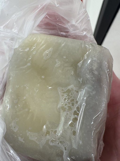 九州物産展やってるー
熱々のいきなり団子うまそう 