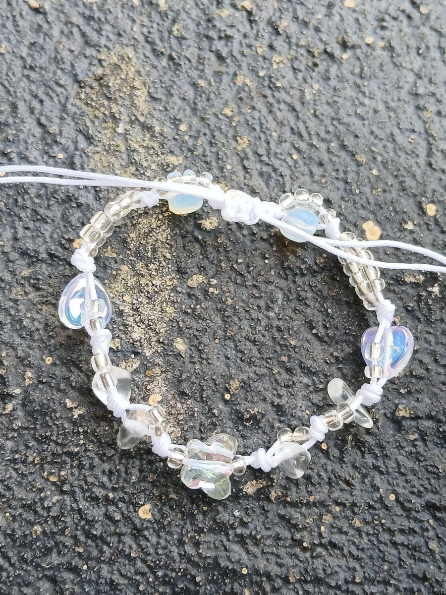 guafaaa's tweet image. ubur ubur ikan lele
hai le
btw aku buat gelang manik le🙂🫰
ke toko oren ya le : Annasta_byluv
makasih le✨️🦋
sehat selalu le🫶