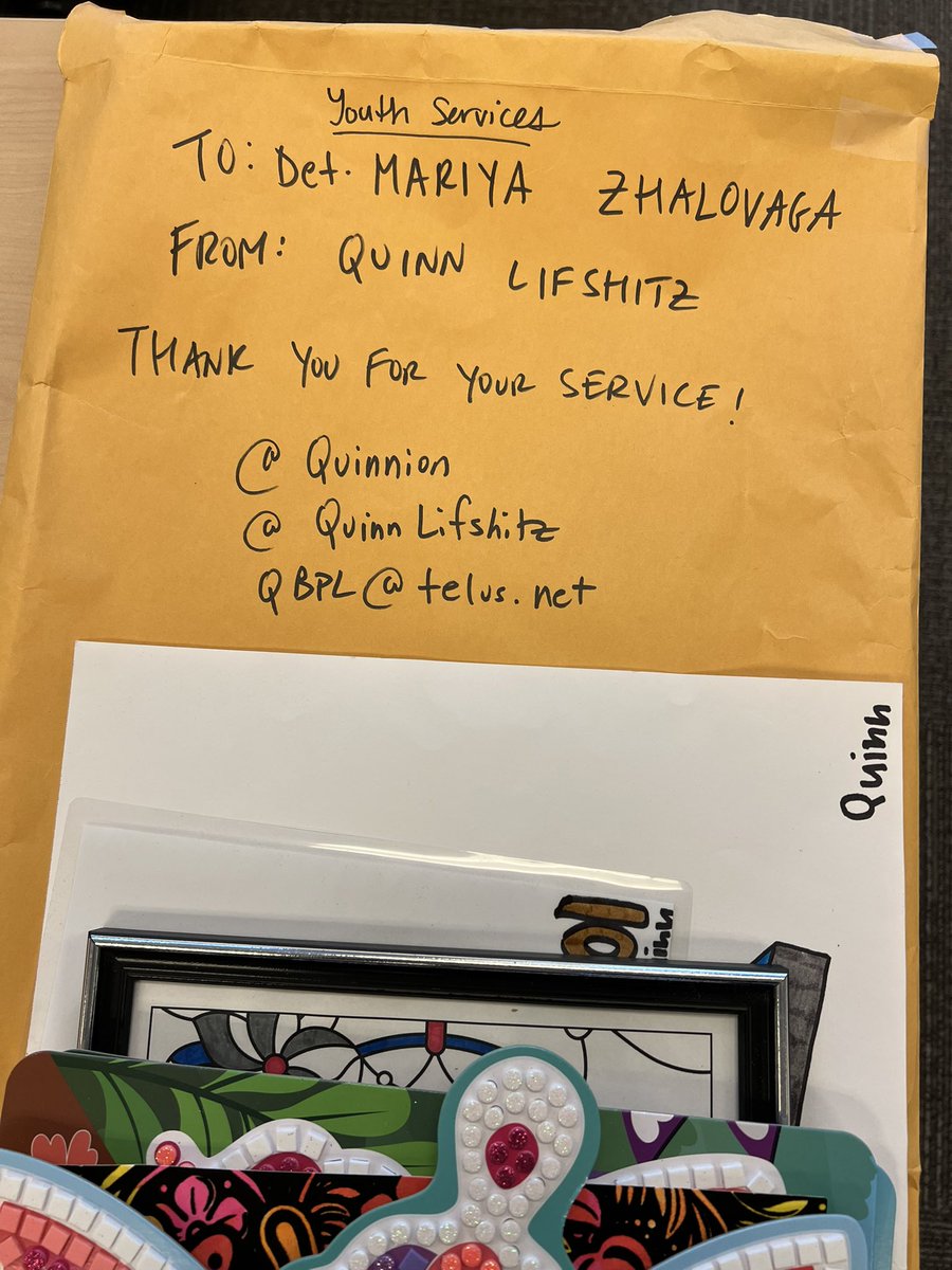 What a pleasant surprise arrived for me in the mail at work this afternoon! Thank you <a href="/QuinnLifshitz/">Quinn Lifshitz</a> for your amazing artwork and bracelets! ❤️ This made my day! 😀 I will definitely share it with my coworkers! #VPD <a href="/VancouverPD/">Vancouver Police</a>