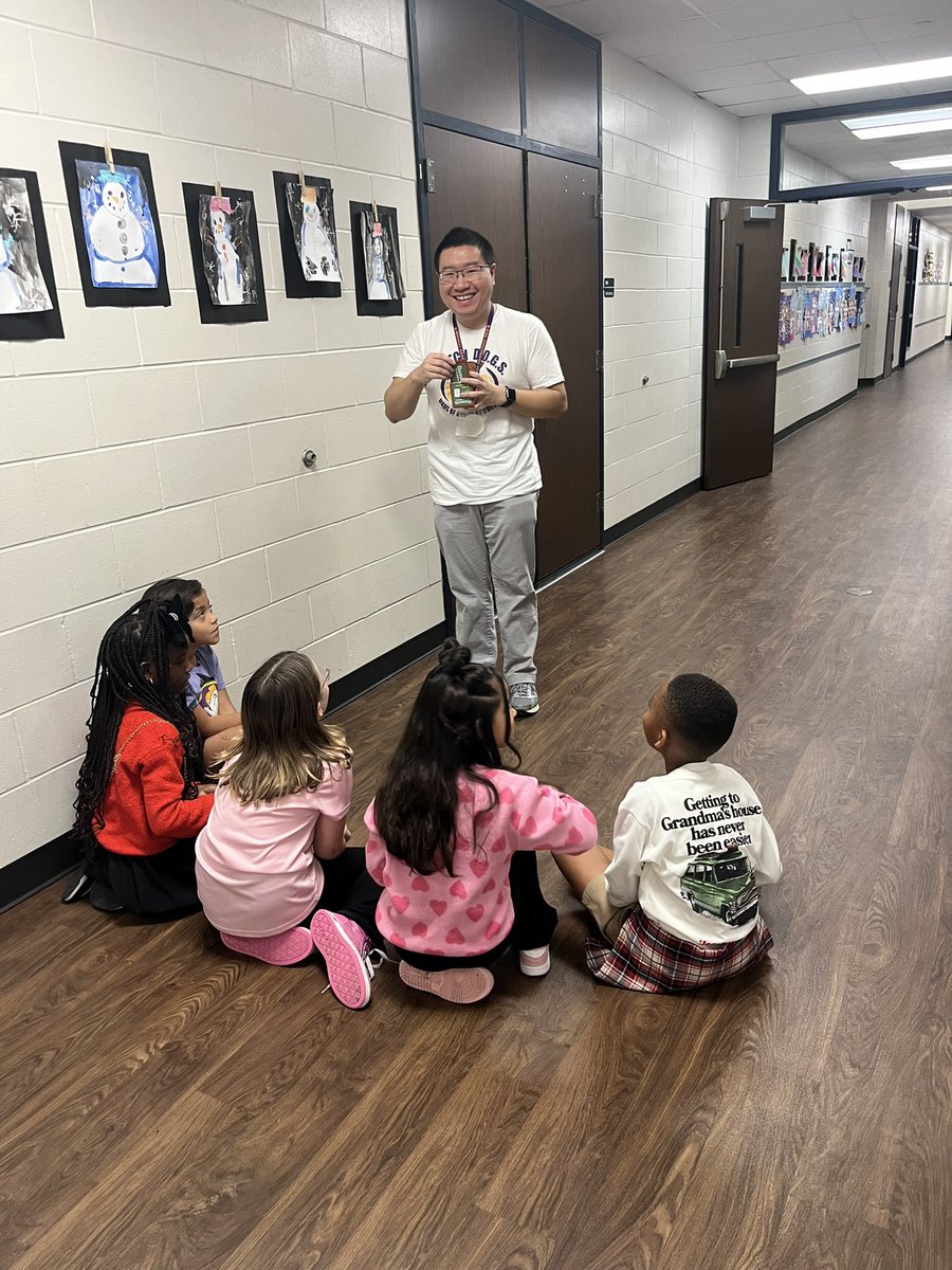 We enjoyed having a Watch Dog Dad today!! <a href="/HumbleISD_FCE/">Fall Creek Elem</a> #watchdogdad #buildingrelationships #positiverolemodels