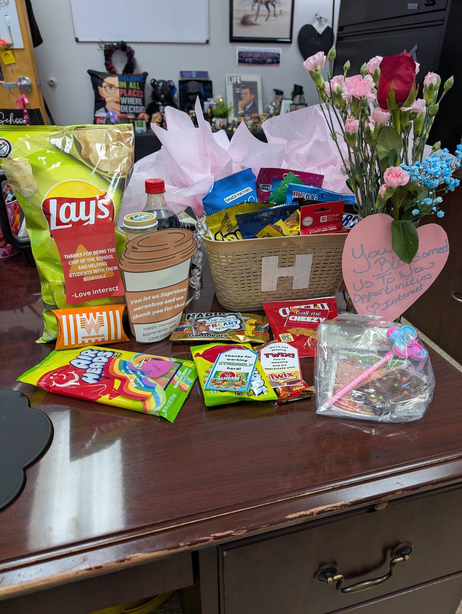HHS_Counseling (@counseling1hhs) on Twitter photo What an AMAZING week of treats, food, educational PD, and our students saying Thank You to us. Because of them, we do what we do. A huge THANK YOU!!! โค๏ธโค๏ธ TO <a href="/YISDCounseling/">YISD Department of School Counseling</a> <a href="/fabyarras/">Fabiola Ruiz-Arras</a> <a href="/LimasLily/">Lily Limas</a> <a href="/HanksStuCo/">Hanks Student Council ๐</a> <a href="/HanksInteract/">๐ค๐ค๐คโHanks Interact ๐ค๐ค๐คโ</a> <a href="/HanksGutierrez/">Danny Gutierrez</a> for our treats. ๐ฐโ๏ธ What an AMAZING week of treats, food, educational PD, and our students saying Thank You to us. Because of them, we do what we do. A huge THANK YOU!!! โค๏ธโค๏ธ TO <a href="/YISDCounseling/">YISD Department of School Counseling</a> <a href="/fabyarras/">Fabiola Ruiz-Arras</a> <a href="/LimasLily/">Lily Limas</a> <a href="/HanksStuCo/">Hanks Student Council ๐</a> <a href="/HanksInteract/">๐ค๐ค๐คโHanks Interact ๐ค๐ค๐คโ</a> <a href="/HanksGutierrez/">Danny Gutierrez</a> for our treats. ๐ฐโ๏ธ