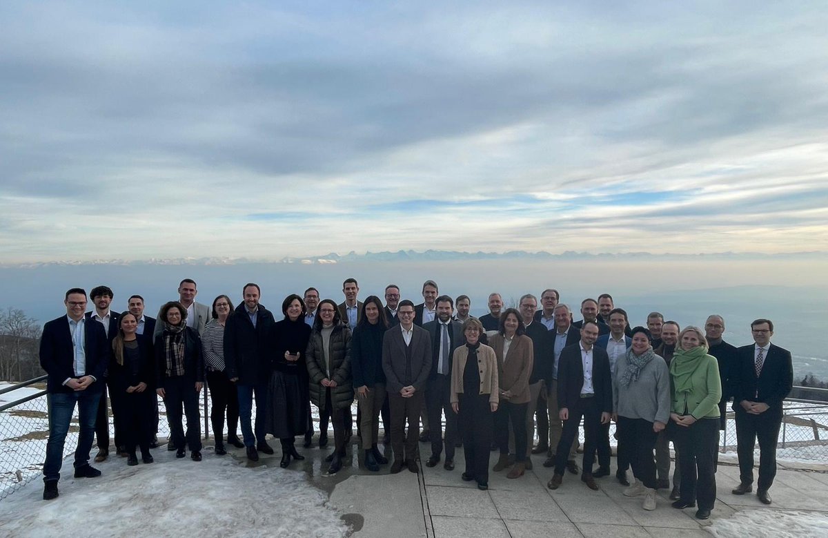 PLR Suisse tweet media