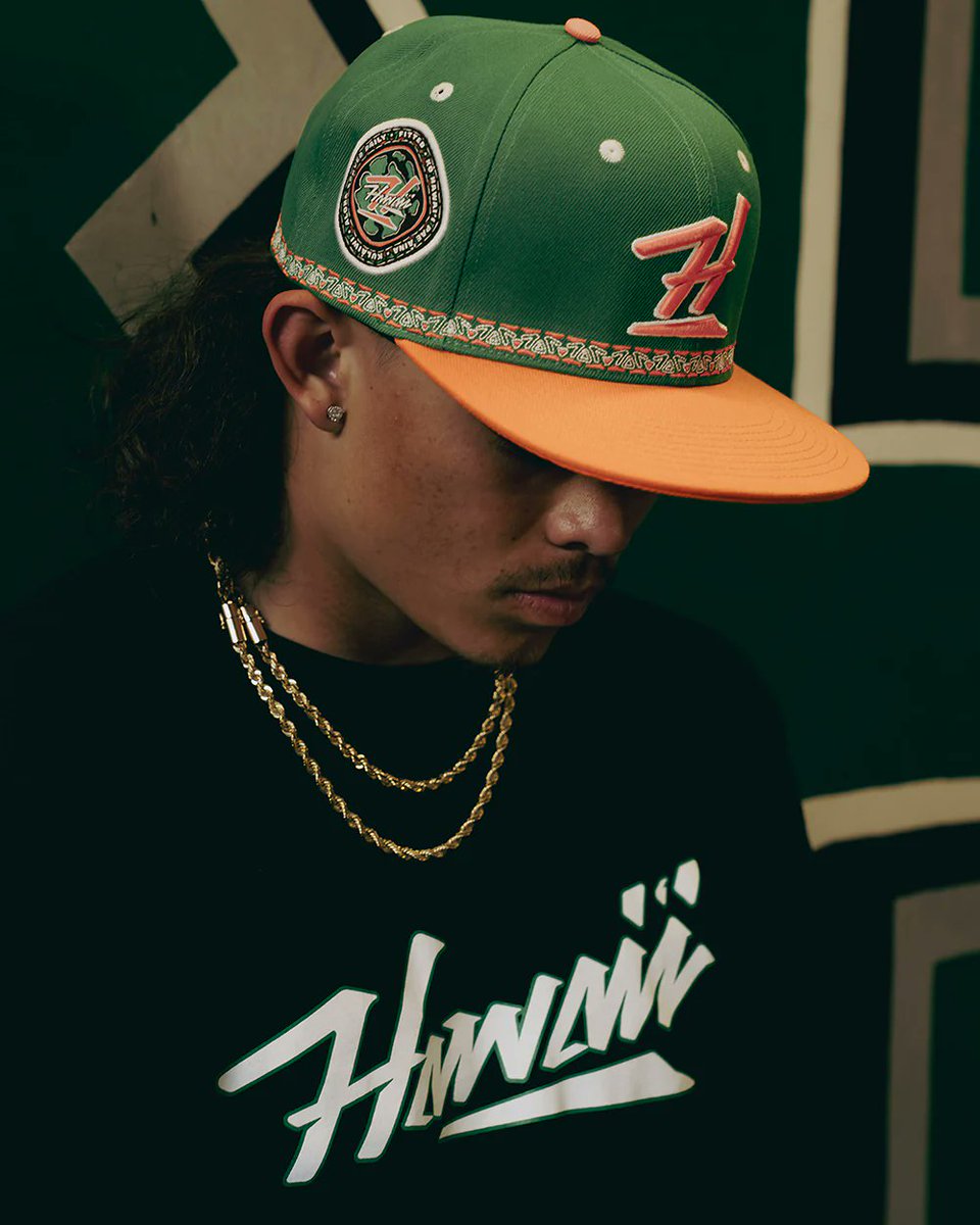 PROVISION KALAI SNAPBACK - MURAKAMI
59FIFTY ALOHA - BLACK / KELLY GREEN
9FIFTY ALOHA - BLACK / KELLY GREEN
KALAI L/S TEE - BLACK

Available now.

fittedhawaii.com/products/kalai…