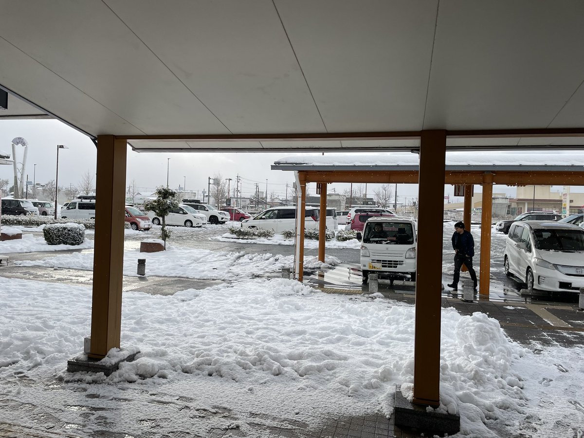backman53's tweet photo. 道の駅　安曇川
滋賀県でも大雪です https://t.co/pvrixMkxkf