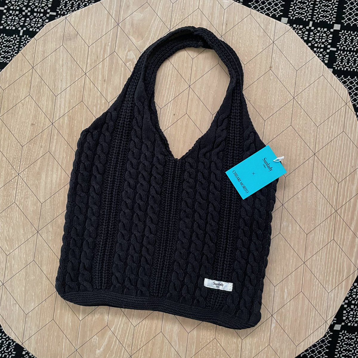 MasakiEndo's tweet photo. ちぃのブランドのニットバッグ届いた！かわちぃ
#sunladytokyo #sunlady_snap #knitbag https://t.co/mTQ1sux7pd
