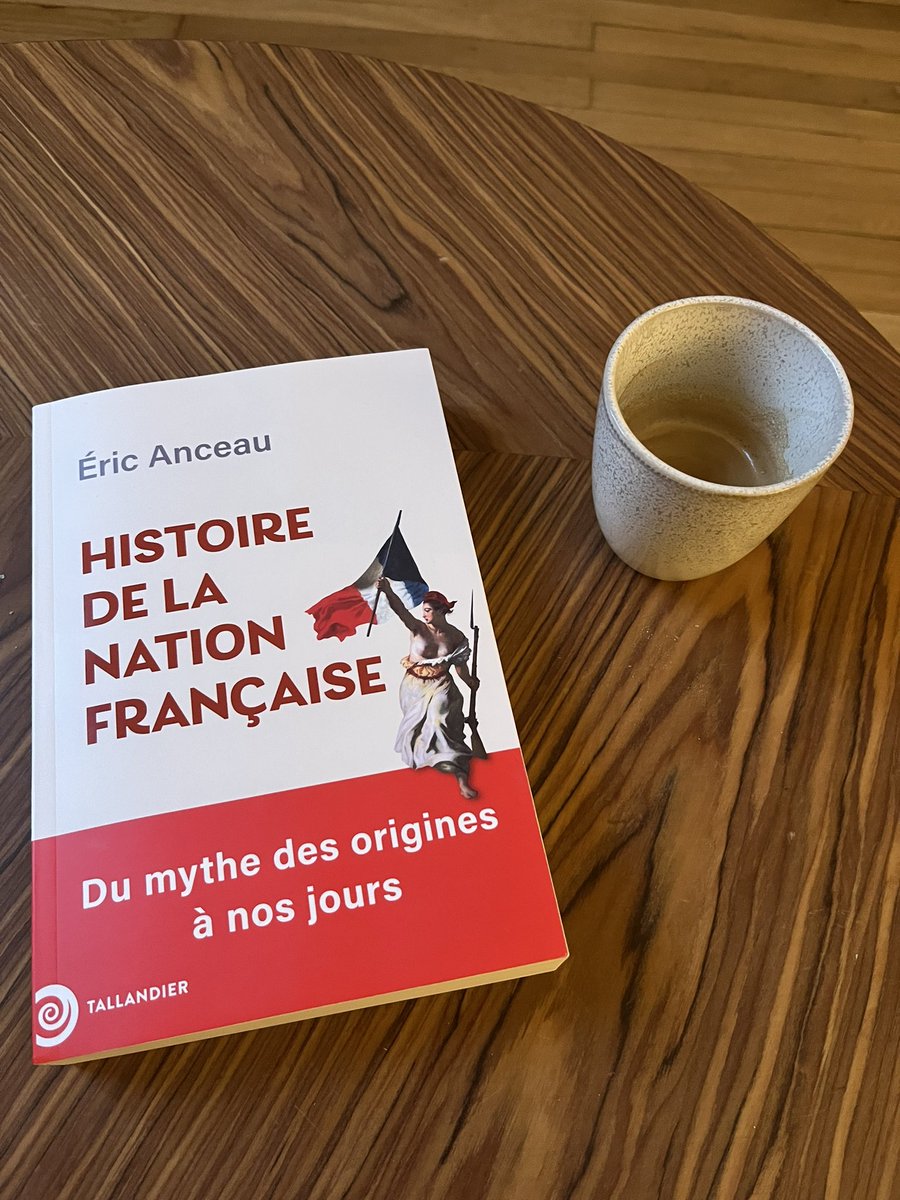 Passionnante lecture depuis le petit matin, avec l’ami <a href="/Eric_Anceau/">Eric Anceau</a>, auteur de cette Histoire de la nation française (<a href="/Ed_Tallandier/">Éditions Tallandier</a>), qui se lance le défi de nous raconter la 🇫🇷, celle du réel et celle de l’imaginaire, de nos ancêtres les Gaulois à la société du XXIe siècle.