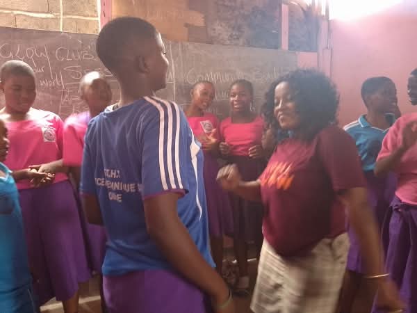Wesad_Cameroon's tweet photo. @Wesad_Intl 
We had an amazing welcome session with our new GLOW girls, sharing visions, inspired leadership discussions, brainstormed initiatives, and empowering our communities. Their enthusiasm was contagious. We're excited to see the impact we'll create together
 #GLOWClub https://t.co/ejzt7ySpH6