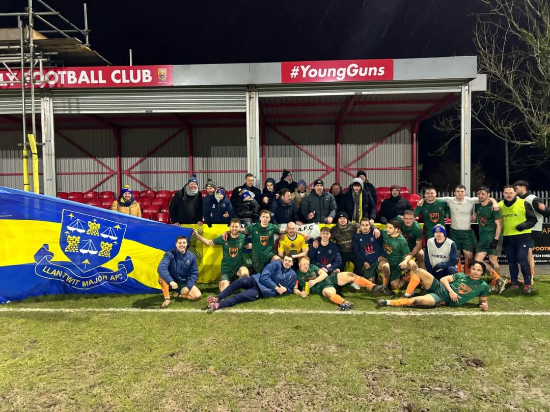 Great support again from our fans. They love a beer on away days 😂 💙💛