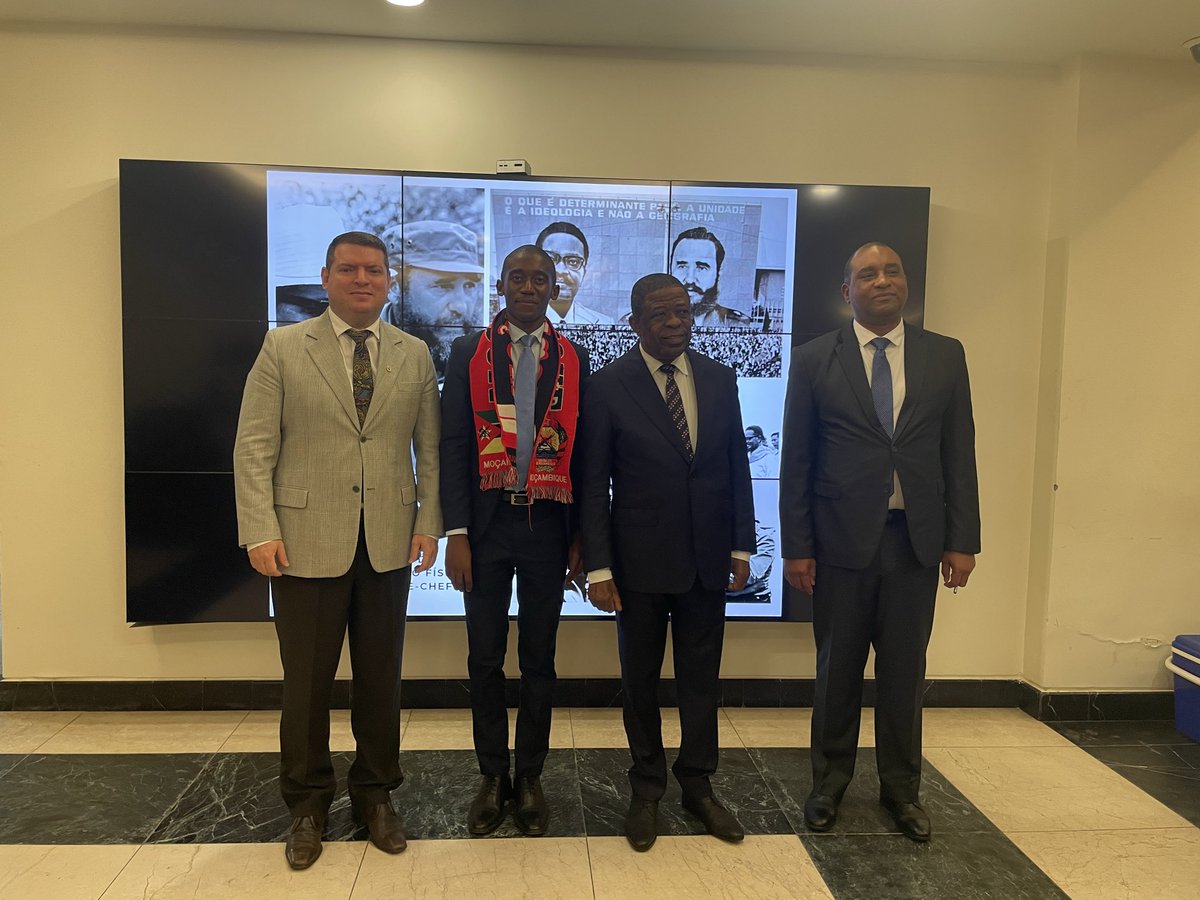 SheldonMaduela's tweet photo. Proud to have represented Mozambique 🇲🇿 at the #BiennaleLuanda 2023! An incredible opportunity to engage with leaders across Africa on peace, youth empowerment, and innovation. Grateful to UNESCO, African Union and Government of Angola. #LuandaBiennale #Youth4Peace https://t.co/EQHH6WvHmE