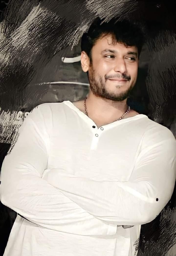 AICSDF's tweet photo. Get Ready Boys 🫵 Today 10am ❤️‍🔥 Update Loading ⏳📢
#DBoss #BossOfSandalwood 
#DevilTheHero #BoxOfficesulthan https://t.co/xrabQNFPpY