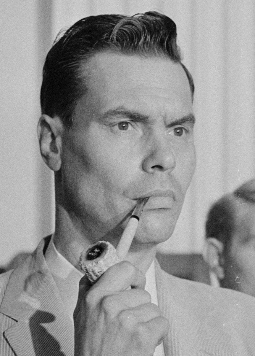 NSDAPChristian's tweet photo. “An analysis of our income shows the incontrovertible fact that the vast majority of our money comes from devout Christians. PEOPLE LIKE YOU CANNOT SEND A CENT, and more than likely need help yourself.”

— George Lincoln Rockwell, in a letter to Savitri Devi dated 26 June 1966 https://t.co/nrRH5mVGel