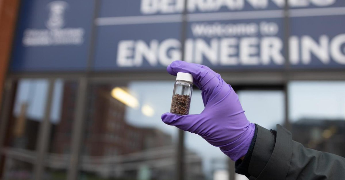 Des chercheurs mettent au point un asphalte auto-cicatrisant datanews.levif.be/actualite/inno…