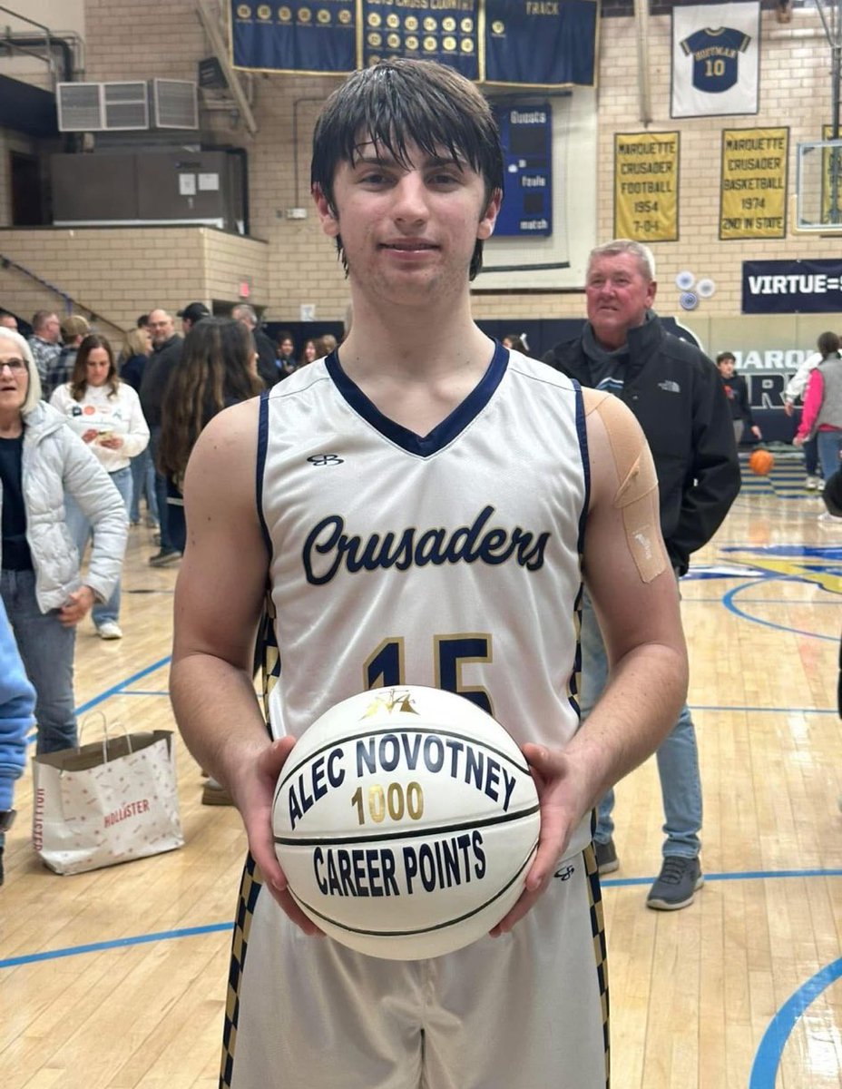 2026 Alec Novotney has reached the 1000pt plateau for the Marquette Crusaders.