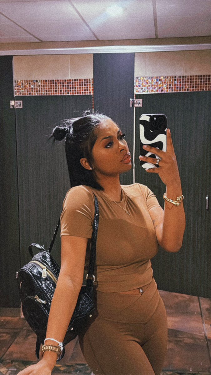 _tyrich's tweet image. 💋💋💋