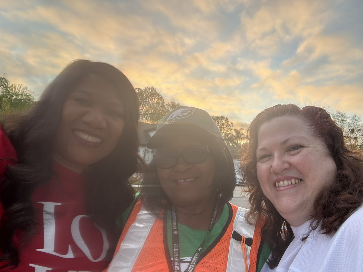 Happy Crossing Guard appreciation day to our wonderful crossing guards- thank you for all you do! <a href="/OCPSnews/">ocpsnews</a>