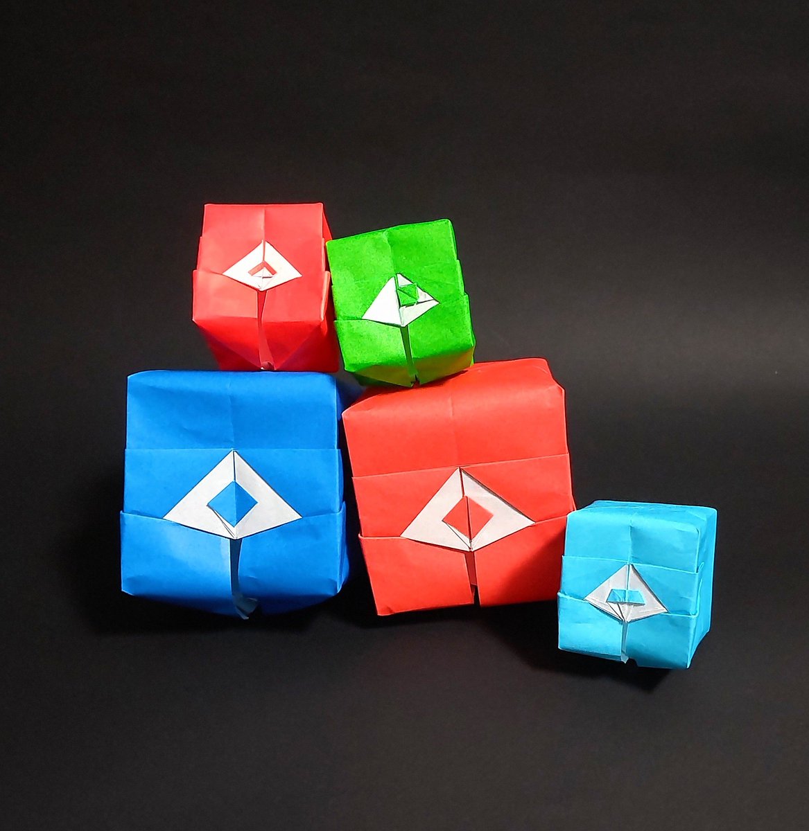 色んな表情つくれる！
#こみゃく #折り紙