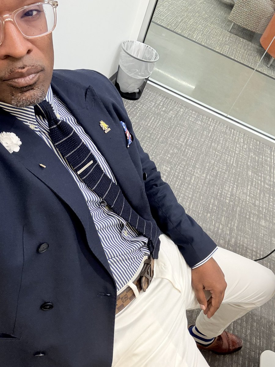 RBroBeans's tweet image. 