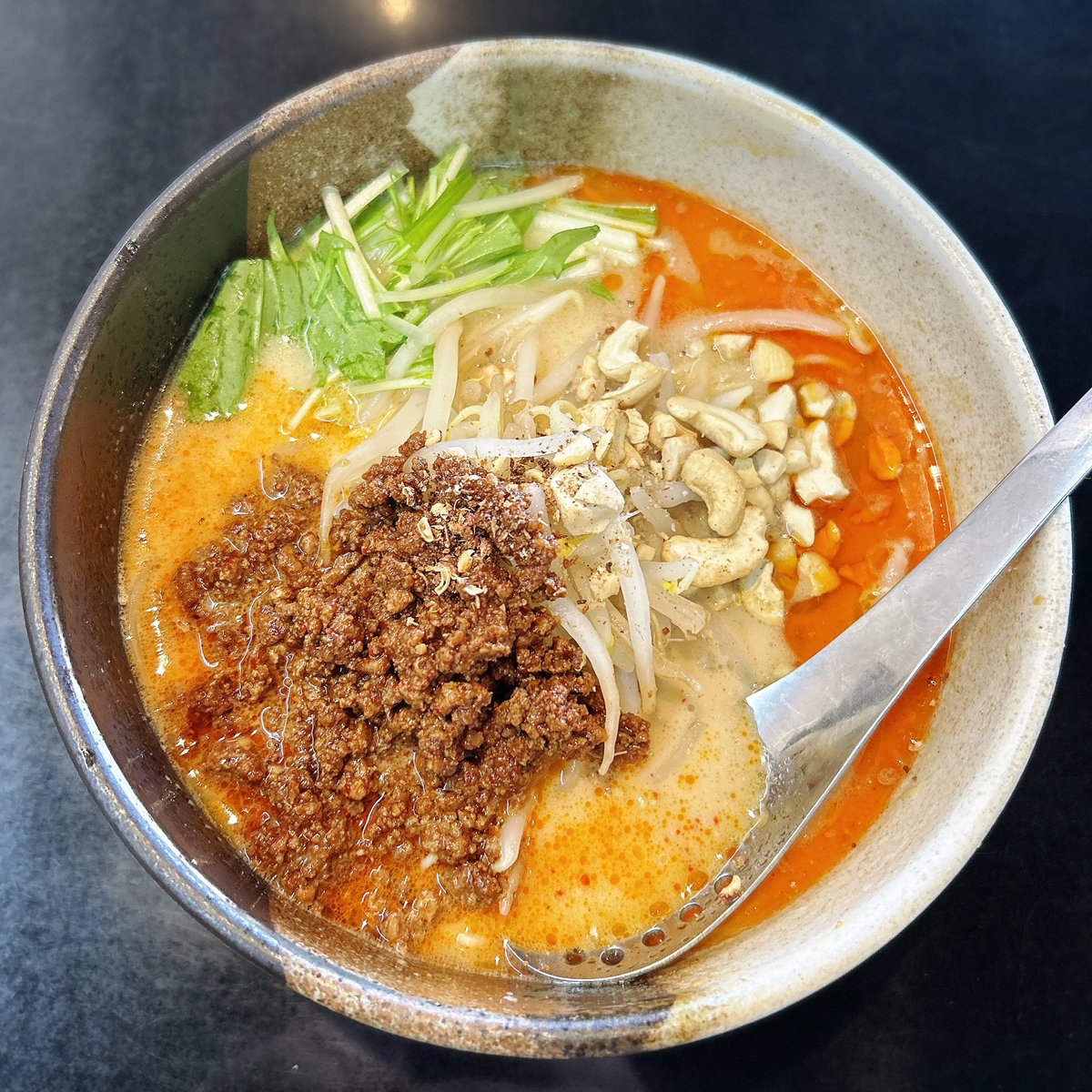shi2za's tweet photo. 麺坊 炗 @岐阜市
しびれ味噌担々麺中盛(カシューナッツ増し)+白御飯
心地良い痺れでクリーミー😋
#麺坊ひかり https://t.co/CiENbWlgRZ