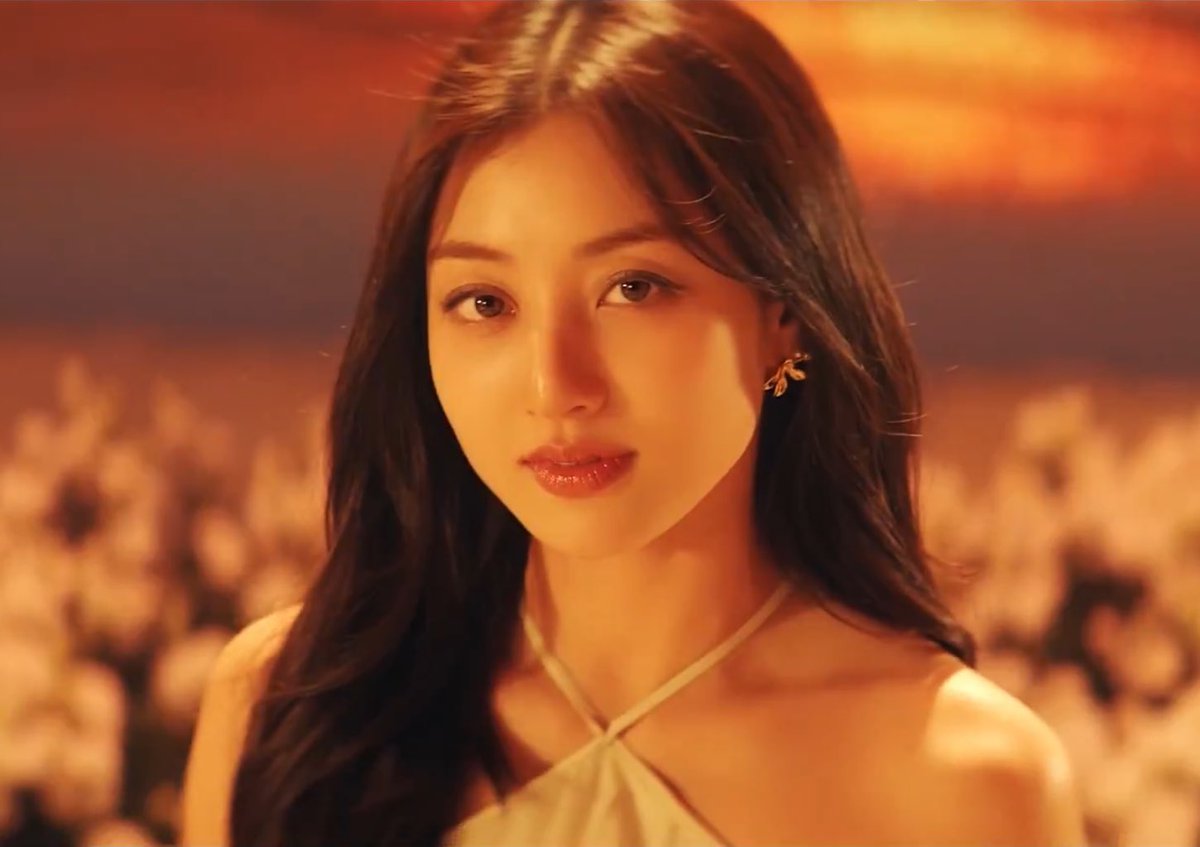 jihyo archive tweet media