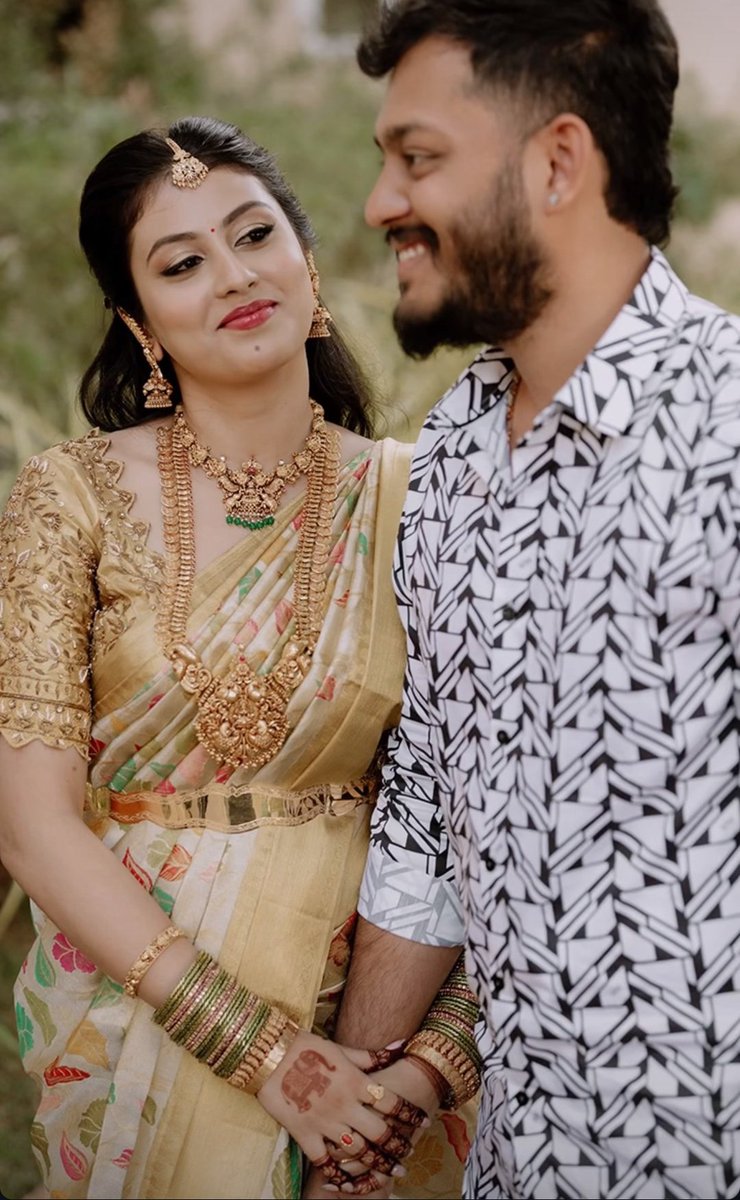 vokkaliga_gowda's tweet image. Congratulations to Sa Ra Jayanth brother on getting engaged 💐

#SaRaJayanth #SaRaMahesh #KRNagara #Kannada