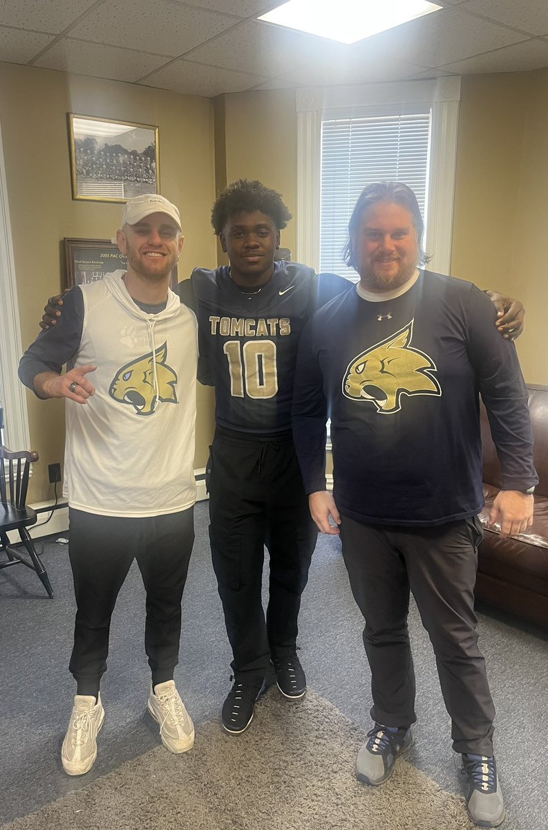 Demauri Brown (@demauri__brown) on Twitter photo Huge Thanks to @Thiel_Football <a href="/coachjonbevier/">Jon Bevier</a> <a href="/Coachsbauman/">Sam Bauman</a> <a href="/Its_Coach_A/">Coach Alexander</a> for the official visit Huge Thanks to @Thiel_Football <a href="/coachjonbevier/">Jon Bevier</a> <a href="/Coachsbauman/">Sam Bauman</a> <a href="/Its_Coach_A/">Coach Alexander</a> for the official visit