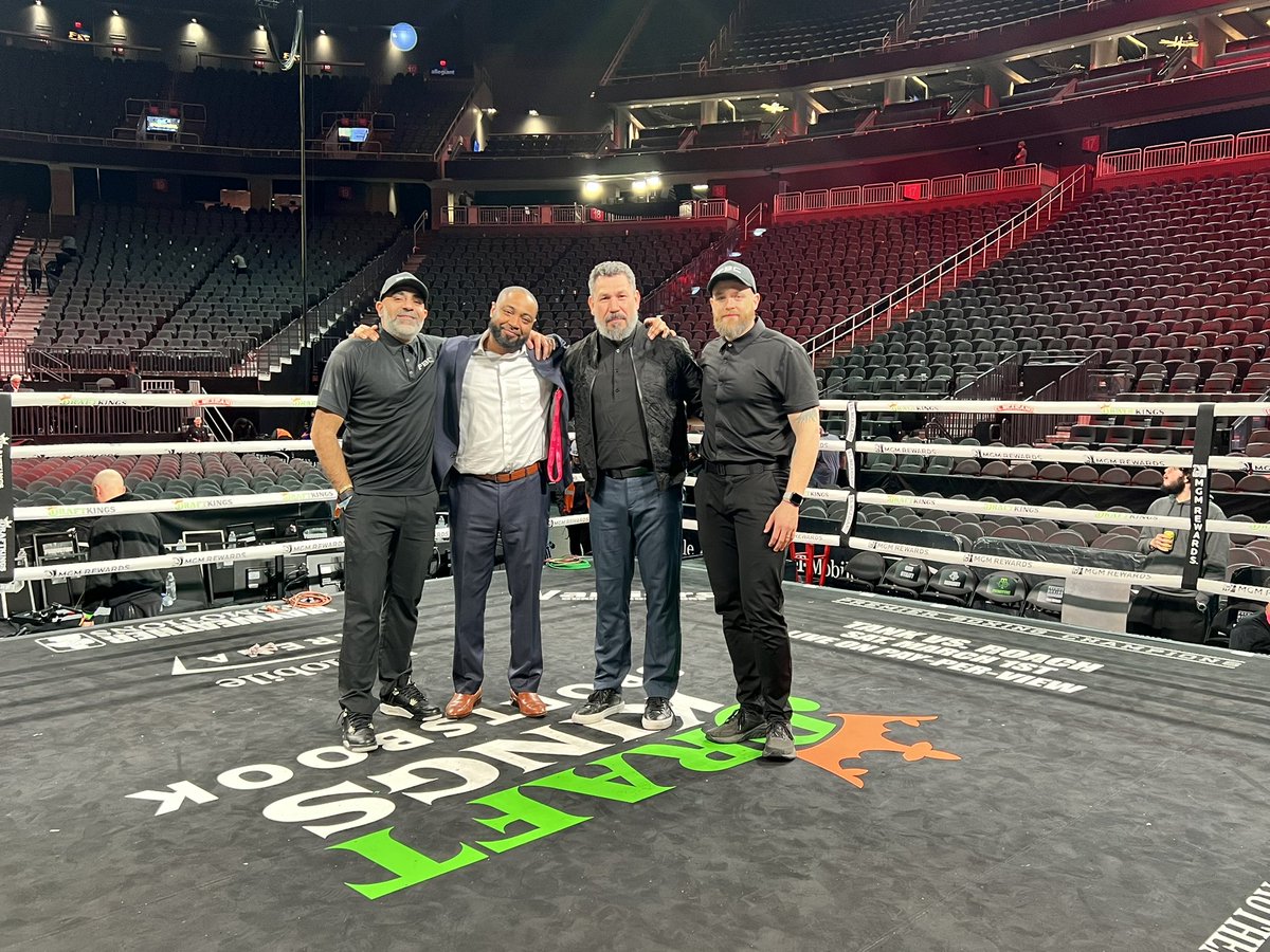 RyanHafey's tweet photo. Hey shout-out to these dudes. #TeamPBC https://t.co/8jeFgq5Joy