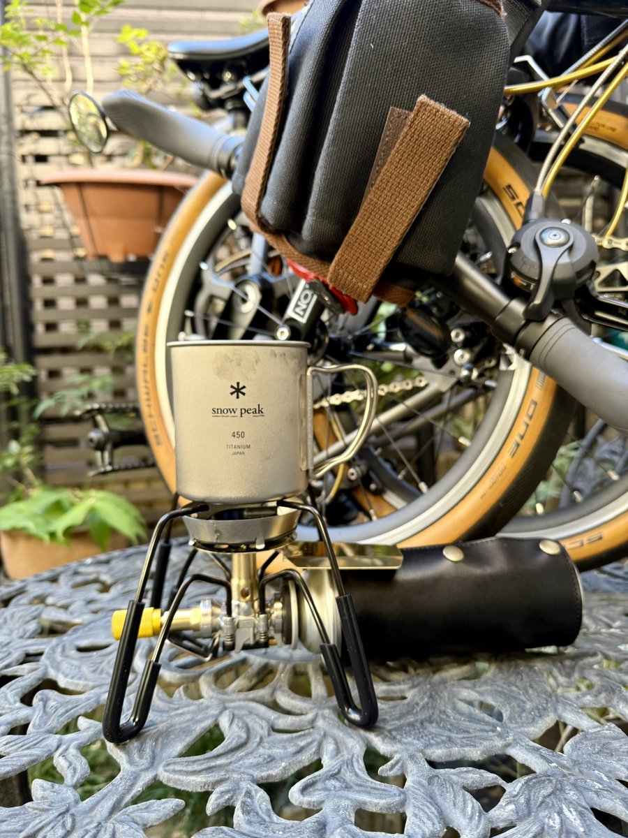 ryo_u_say's tweet photo. BROMPTON ✖︎
SOTO (ST-340 BRASS EDITION) ✖︎
snow peak (Titan Single Mug)

SOTOのシングルバーナーに一目惚れ🤩

#brompton #ブロンプトン #soto #st340 #snowpeak https://t.co/4F5B89H0gV