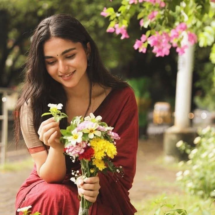 kasakk25's tweet photo. #NewProfilePic

इज़हार-ए-ग़म किया था ब-उम्मीद-ए-इल्तिफ़ात

क्या पूछते हो ....कितनी
नदामत है ....आज तक

#perposeday🌹
@
❣️ https://t.co/HrlqWC2N23