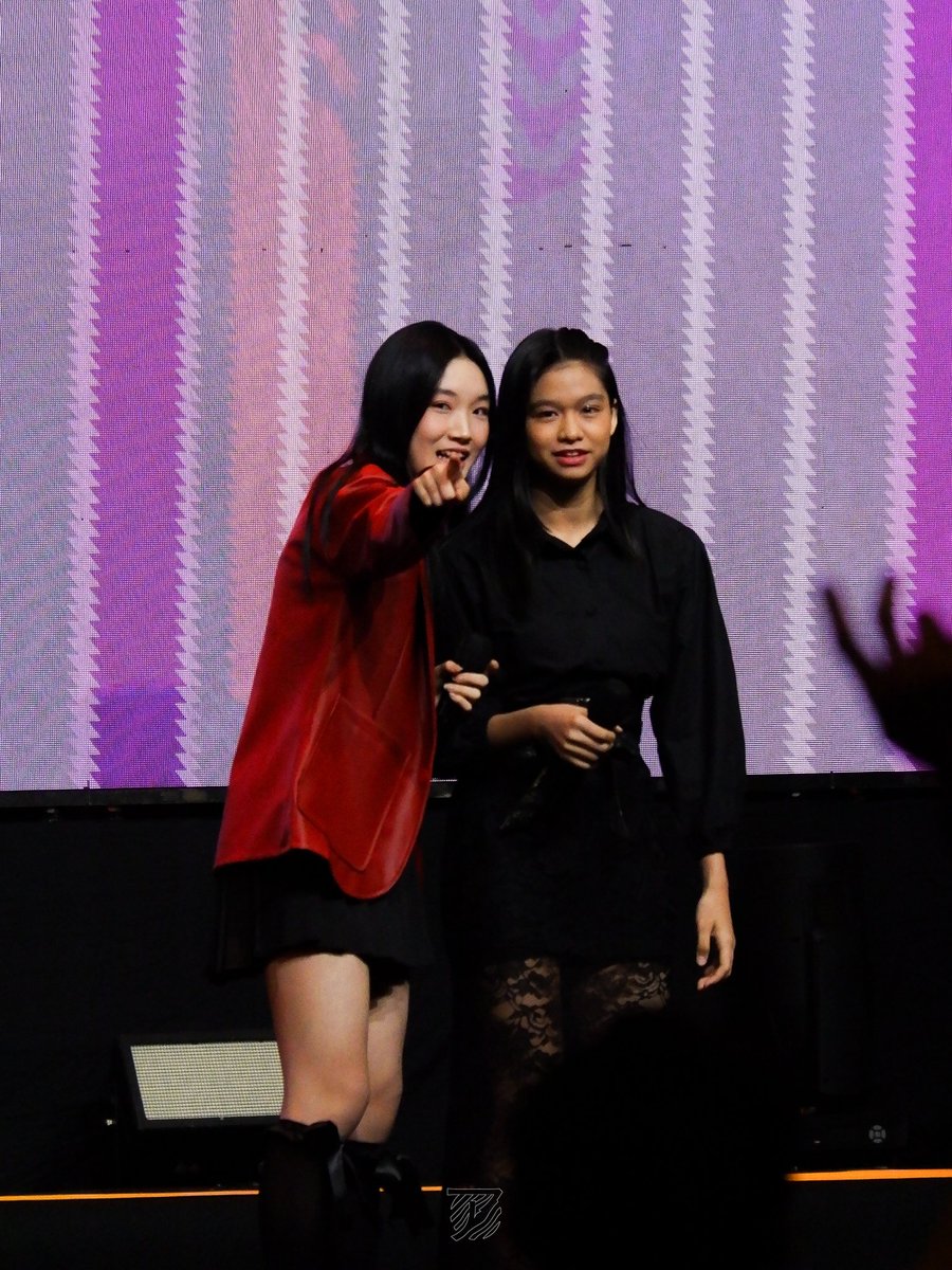 abiiiidddd's tweet photo. Delynn &amp; Nala at MnG 26th Single
. 
8/2/25 https://t.co/vegg7FZPf8
