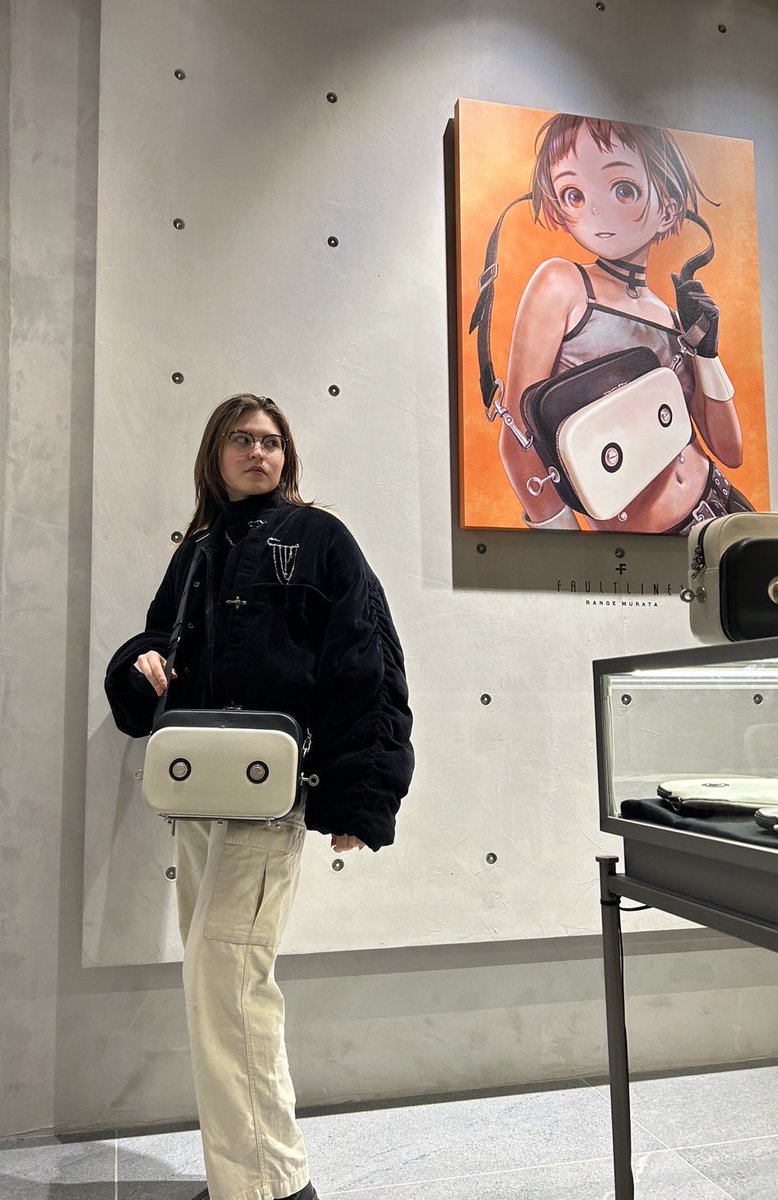 村田蓮爾立体展 #村田蓮爾 モデルのbearちゃんの撮影 POSTMANBAG