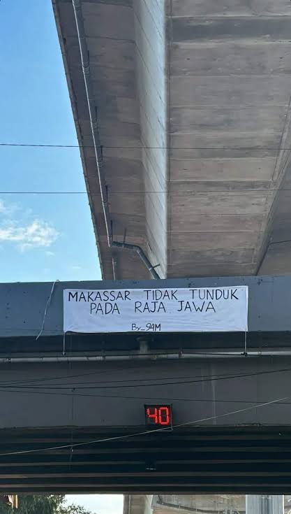 siddiqfmuh's tweet photo. @nusapelagos Harga diri masyarakat nya tinggi, Bukan tipikal masyarakat feodal. Mindset nya Egalitarian karena konsep Sirri Na Pacce. Oiya kontribusi Gastronomi Bugis-Makassar juga banyak di Indonesia

Buras, Pallubasa, Coto Makassar, Pisang Ijo, Jalangkote, Konro, Barongko https://t.co/YPnq8tAm6P