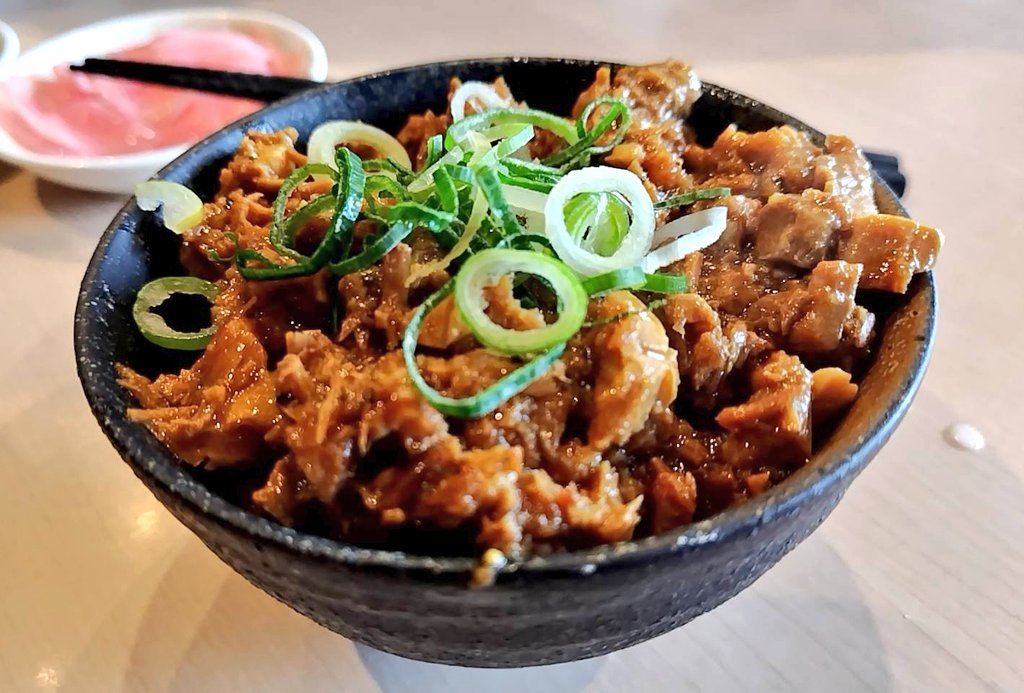 今週は疲れた・・・
疲労の中
今週久々に昼
神豚 食べたのが最高の癒しでした