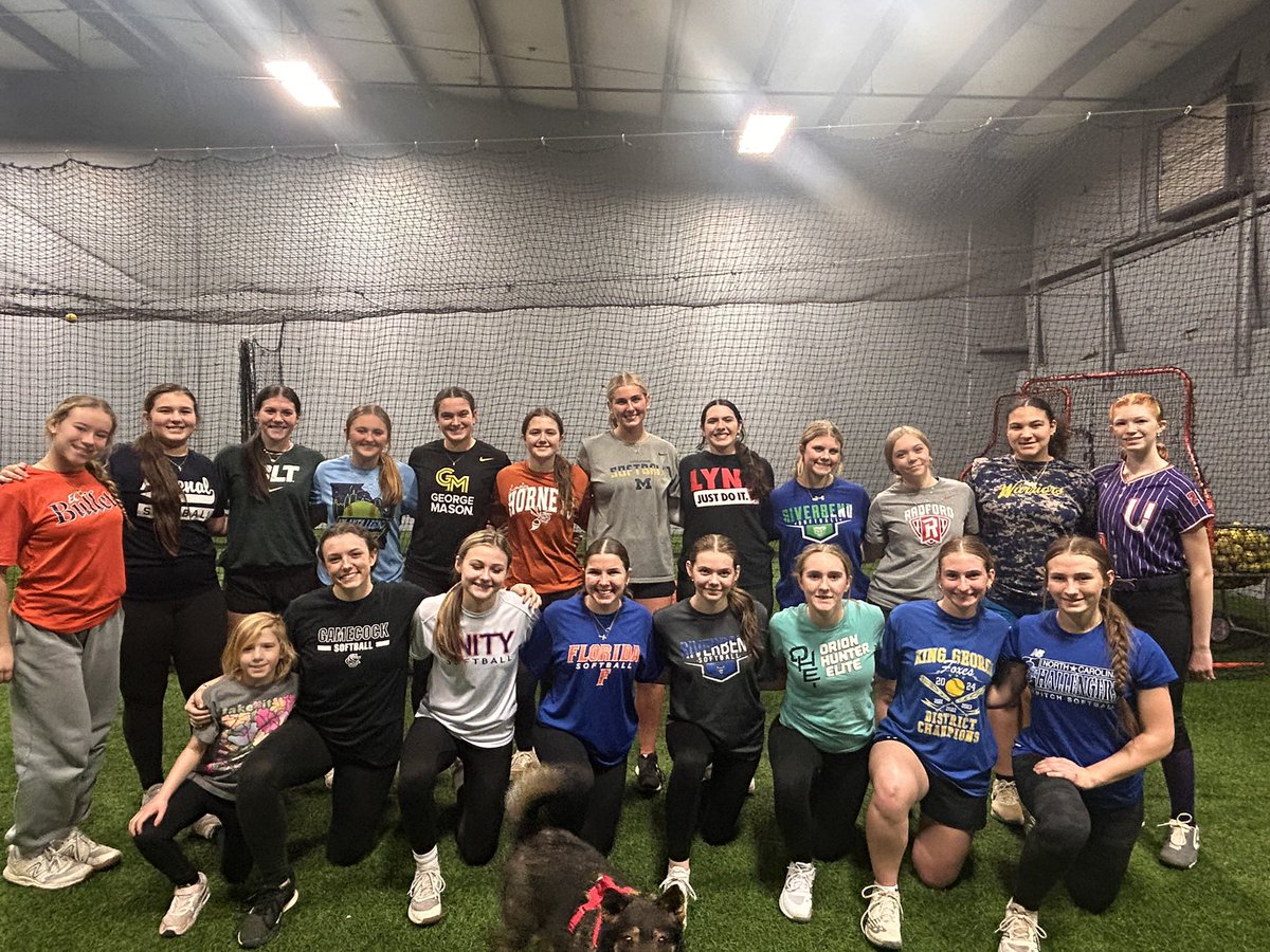 How’d you spend your Friday evening? 🥎 #FridayNightLive