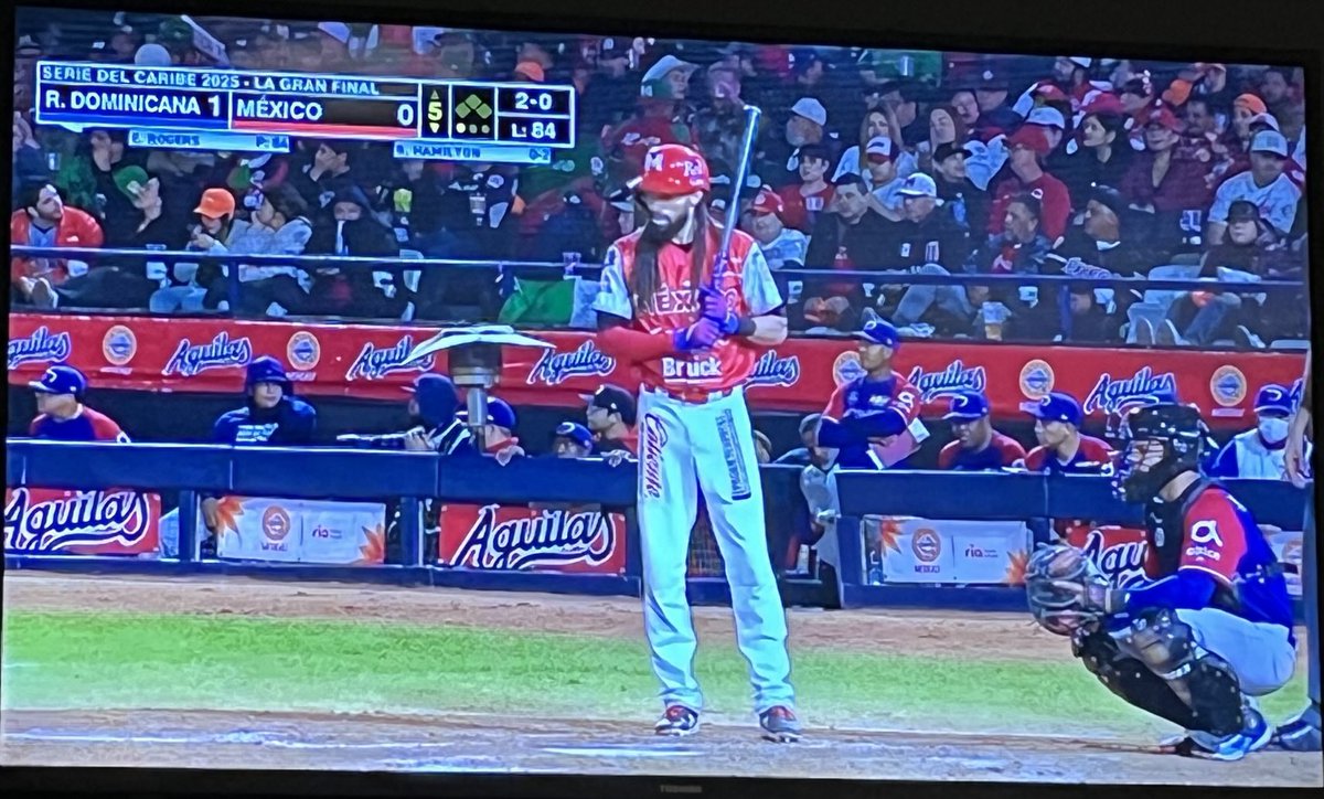 SoxNerd's tweet photo. OLD FRIEND ALERT! #BillyHamilton batting for Mexico in the #CaribbeanSeries https://t.co/RQ0bhzPmJU