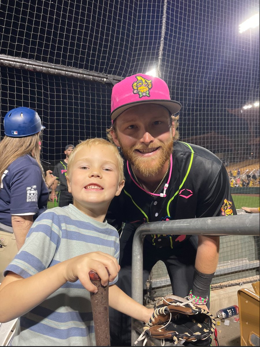 Paul Boyer 🇺🇸 (@pauldboyer) on Twitter photo Hey <a href="/Chase_Achuff/">Chase Achuff</a> thanks for taking a picture with my son and for getting him one of the game bats. He loves it! <a href="/TheSavBananas/">Savannah Bananas</a> Hey <a href="/Chase_Achuff/">Chase Achuff</a> thanks for taking a picture with my son and for getting him one of the game bats. He loves it! <a href="/TheSavBananas/">Savannah Bananas</a>