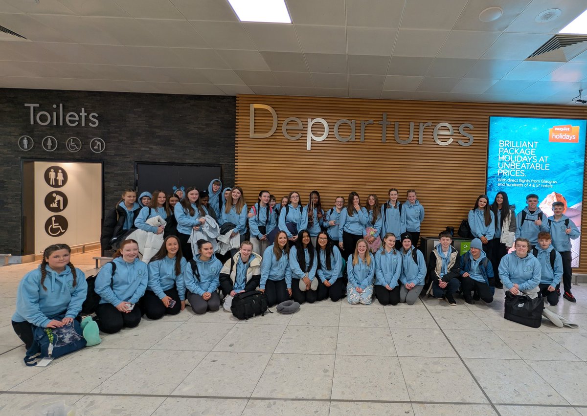 And we're off ⛷️

<a href="/RosshallAcademy/">Rosshall Academy</a> <a href="/RosshallHWB/">Rosshall PE & Health</a>