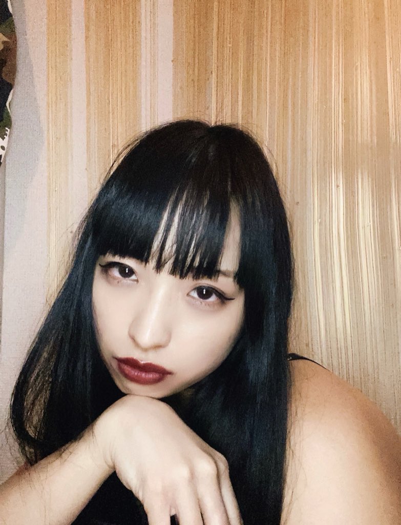 これがこうなってこうなってこう。
#リポストしてください🥺　#グラビア