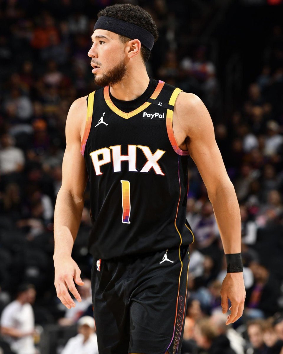 CGBBURNER's tweet photo. Devin Booker vs Utah:
47 PTS
6 REB
11 AST
18/33 FG
Booker was subbed in at the 7:52 mark left in the second quarter and never subbed back out (+ OT) https://t.co/XqLLVyC0Z9