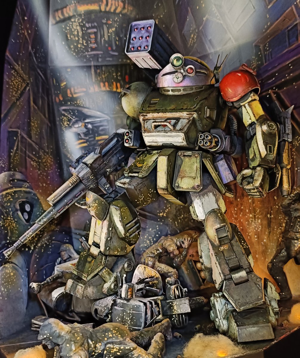 ufjmFR0BF7t5Jq7's tweet photo. バンダイ1/20スコープドックレッドショルダーカスタム　天神英貴先生の描かれたボックスアートを参考に製作し完成しました。
発売当時に購入し製作していた物を改造・リペイントしジオラマ化しています。
#ボトムズ
#イラスト風模型
⬇️ちょっとだけ画像続きます https://t.co/mXxUoDwOqf