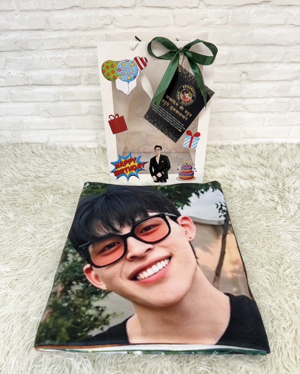 kringklong's tweet photo. A gift for K.Pond ka 🎁🎊🎈
Snack bouquet, Money bouquet
Flower bouquet, Gift box
☎️ Tel. 0951244644
📠 Line: @kringklong64
🕹 ร้านอยู่หลังกทม. เสาชิงช้า
#snackbouquet #moneybouquet #giftbox #snackbucket #flowerbouquet https://t.co/Yx3XeMucTB